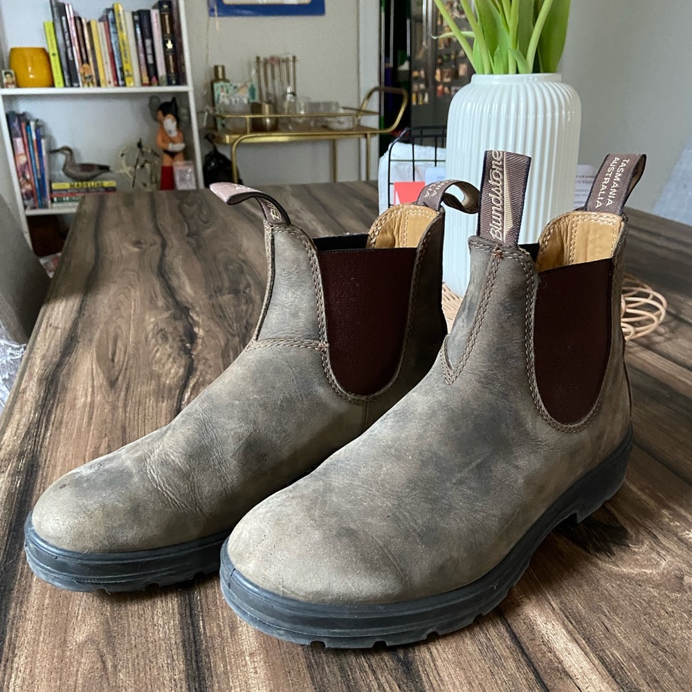 Blundstone #585 Women’s Classics Chelsea Boots - Rustic Brown